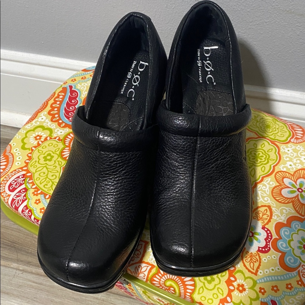 B.O.C Black Leather Clogs Size 6 M/E